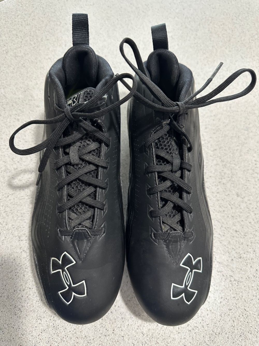 Under Armour Black Men's High-Top Sports Cleats